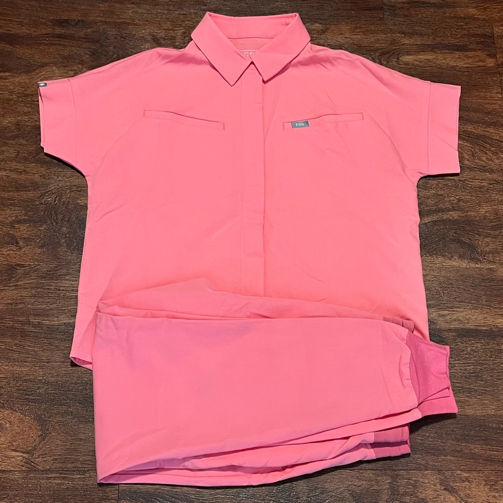 Figs Neon Pink Set
